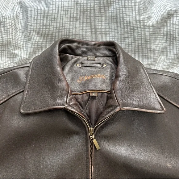 St. John's Bay Vintage Dark Brown 100% Leather Jacket - Picture 5 of 16